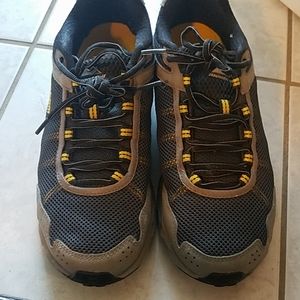 Mens montrail shoes purchased from columbia